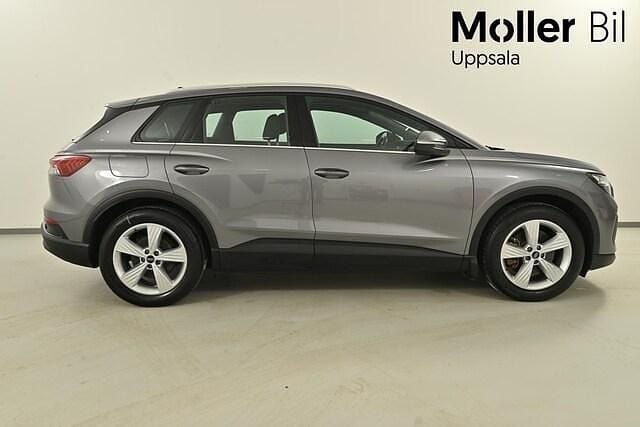 Begagnad Audi Q4 e-tron Proline 150 kW (204 HK) 2023 Grå SUV