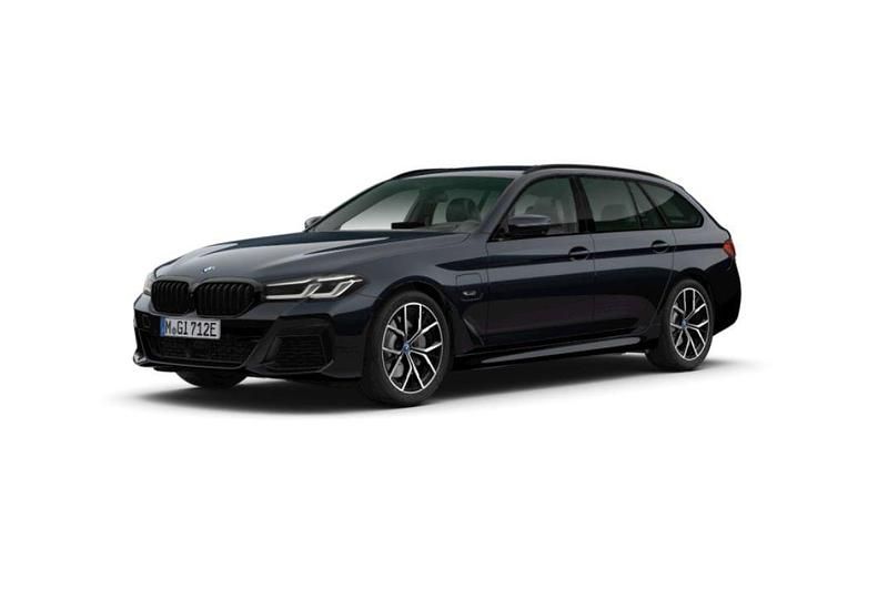 Svart Begagnad 2024 BMW 530e M Sport Kombi | 489 900 kr (Marknadspris) - Bild 1/1