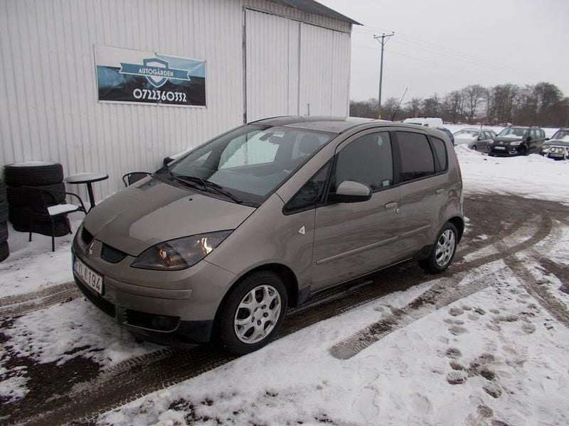 Begagnad Mitsubishi Colt 95 HK (69 kW) 2007 Okänd Halvkombi