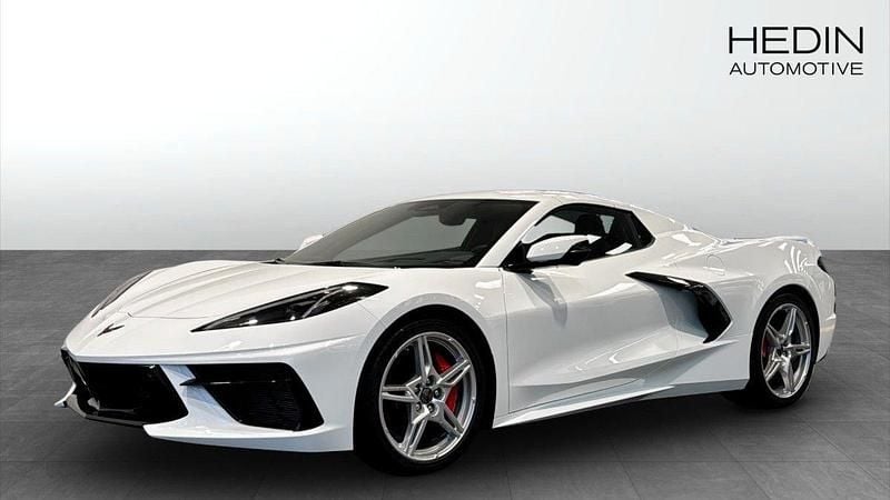 Vit (white) Ny 2024 Chevrolet Corvette Stingray Cab | 1 453 880 kr (Lite dyr) - Bild 1/4