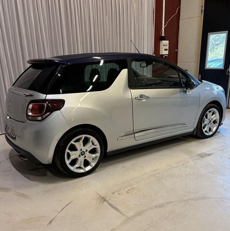 Silver Begagnad 2013 Citroën DS3 Cabriolet Cab | 69 000 kr - Bild 1/4