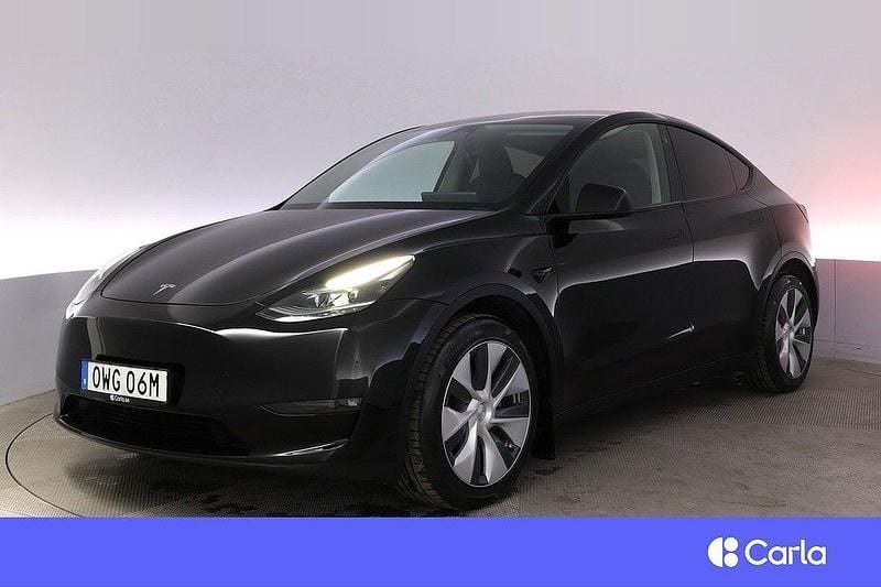 Svart Begagnad 2023 Tesla Model Y Long Range AWD SUV | 437 900 kr (Marknadspris) - Bild 1/4