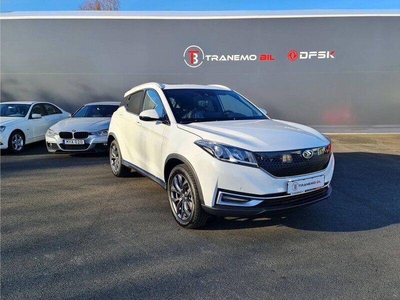 Vit Begagnad 2022 DFSK Seres 3 Kombi | 269 000 kr - Bild 1/4