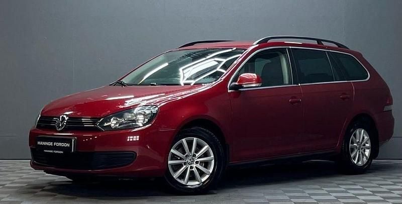 Röd Begagnad 2010 VW Golf Kombi | 44 900 kr (Marknadspris) - Bild 1/4