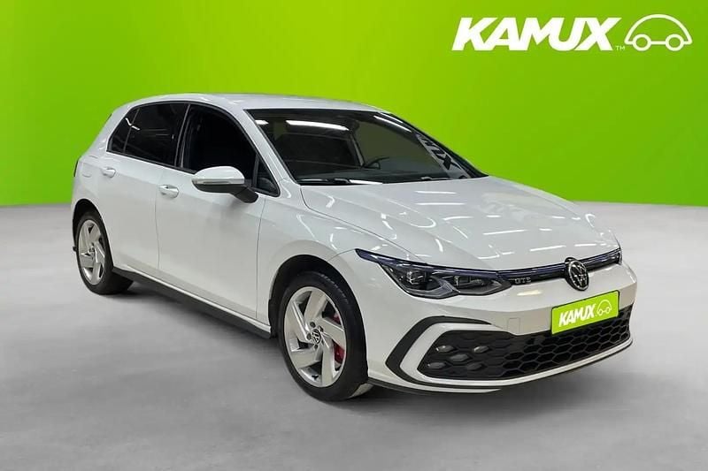 Grön Begagnad 2021 VW Golf VIII GTE Halvkombi | 278 800 kr (Lite dyr) - Bild 1/4