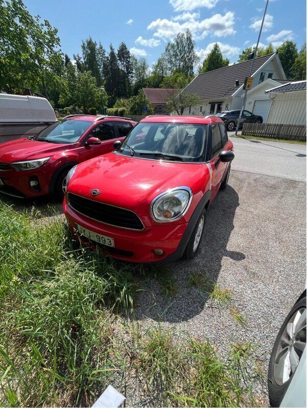 Röd Begagnad 2012 Mini One Countryman SUV | 79 000 kr (Bra pris) - Bild 1/4