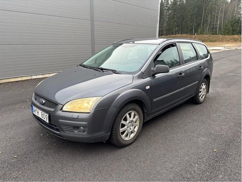 Begagnad 2005 Ford Focus Kombi | 15 000 kr (Marknadspris) - Bild 1/4