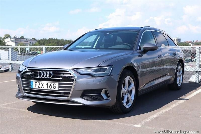 Grå samma som bilen Begagnad 2021 Audi A6 Sport Kombi | 317 500 kr (Superpris) - Bild 1/4