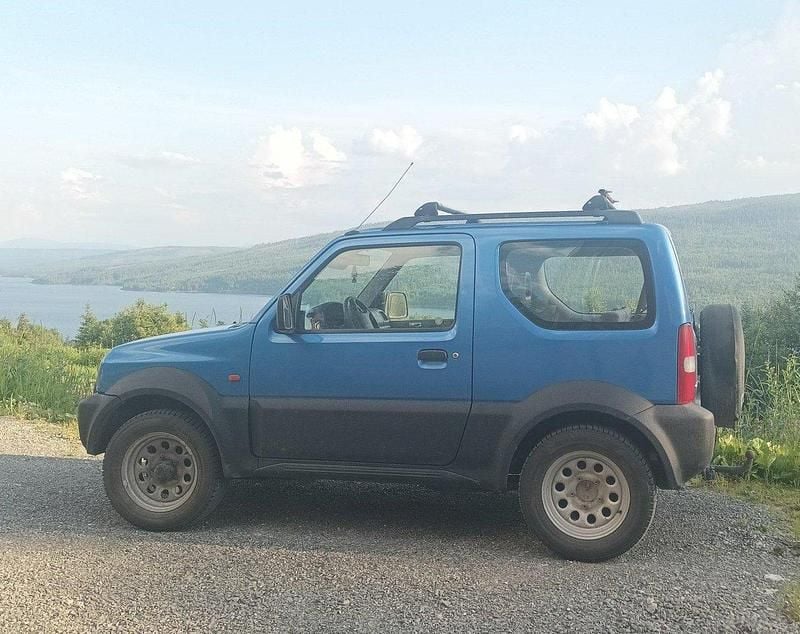 Blå Begagnad 2001 Suzuki Jimny SUV | 63 000 kr (Lite dyr) - Bild 1/4