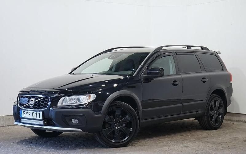 Begagnad Volvo XC70 Momentum 181 HK (133 kW) 2015 Svart Kombi