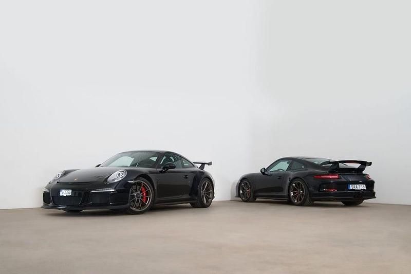 Svart Begagnad 2015 Porsche 911 GT3 Sportkupé | 1 459 000 kr (Dyr) - Bild 1/4