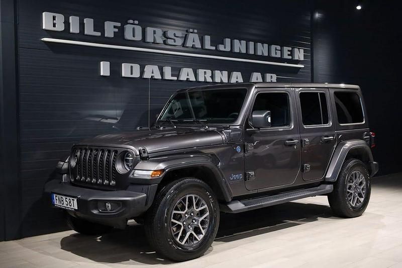 Grå metallic Begagnad 2021 Jeep Wrangler Unlimited 80th Anniversary SUV | 619 000 kr - Bild 1/4
