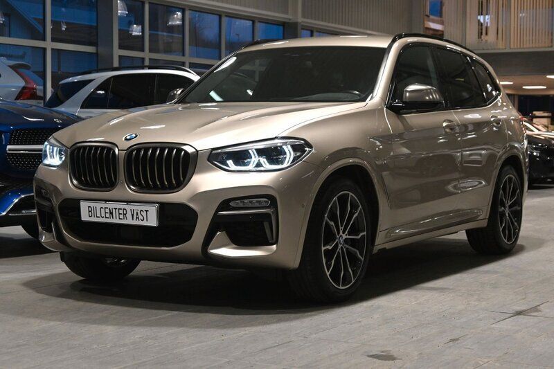 Ljusgrå Begagnad 2018 BMW X3 M Sport SUV | 389 000 kr (Marknadspris) - Bild 1/4