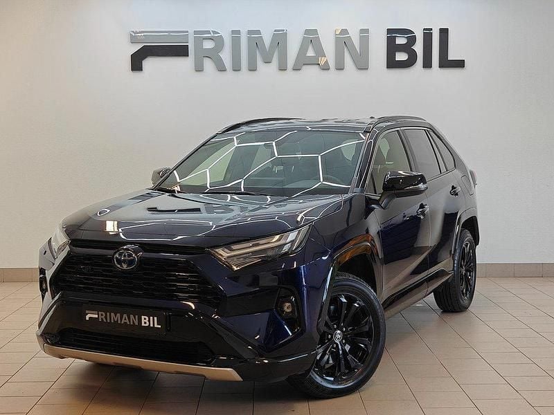 Blå Begagnad 2022 Toyota RAV4 Style SUV | 369 900 kr - Bild 1/4