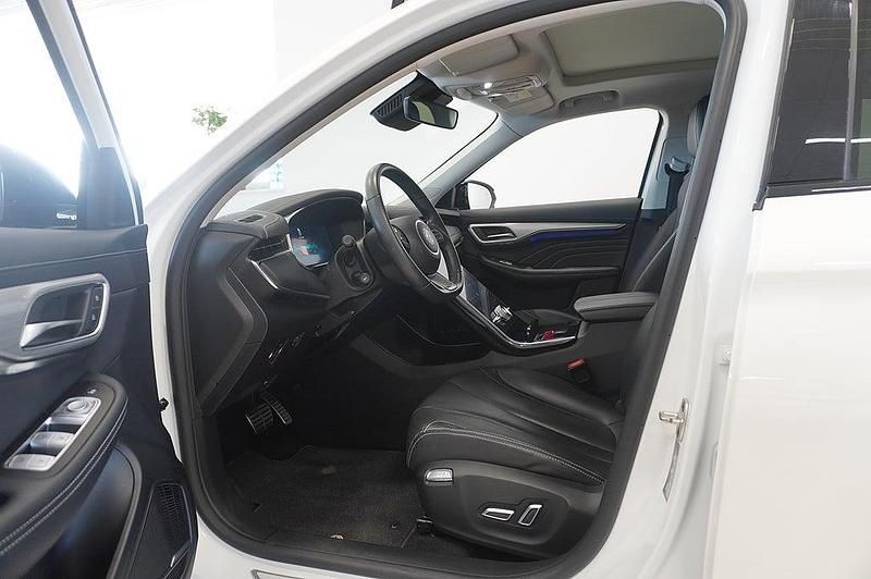 Begagnad MG Marvel R Luxury 132 kW (180 HK) 2022 Cumulus white SUV