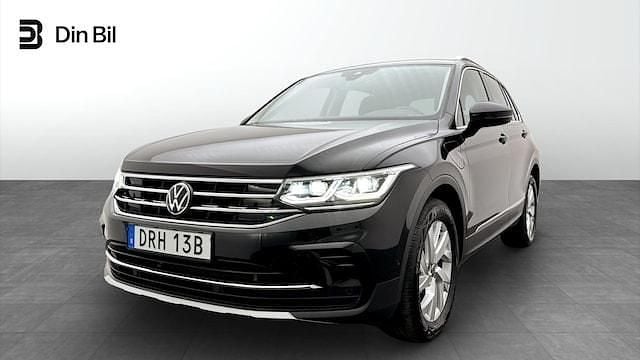 Svart Begagnad 2023 VW Tiguan Elegance SUV | 369 500 kr (Bra pris) - Bild 1/4