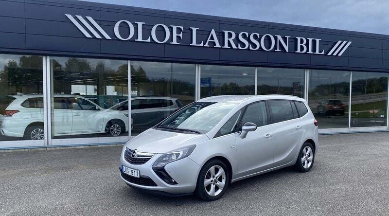 Grå Begagnad 2012 Opel Zafira Tourer Business Minibuss | 89 500 kr (Lite dyr) - Bild 1/4