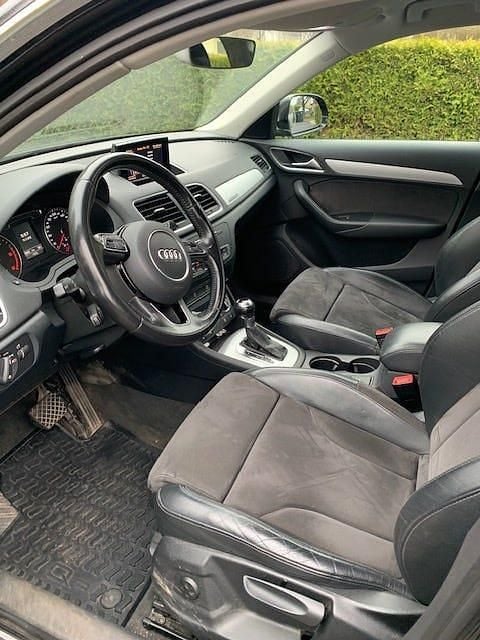 Brilliantsvart Begagnad 2016 Audi Q3 SUV | 140 000 kr (Bra pris) - Bild 1/4