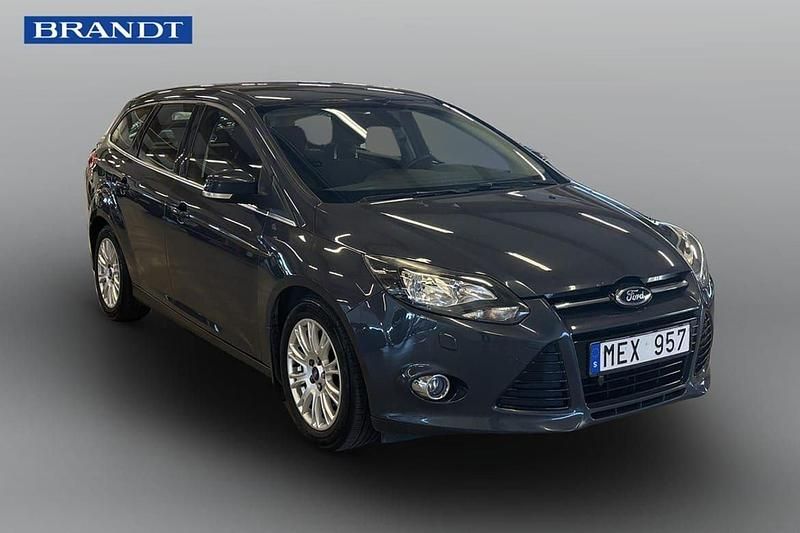 Grå Begagnad 2012 Ford Focus Titanium Kombi | 59 900 kr (Lite dyr) - Bild 1/4