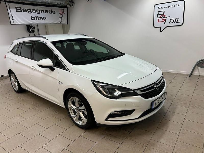 Vit Begagnad 2016 Opel Astra Dynamic Kombi | 89 900 kr (Marknadspris) - Bild 1/4