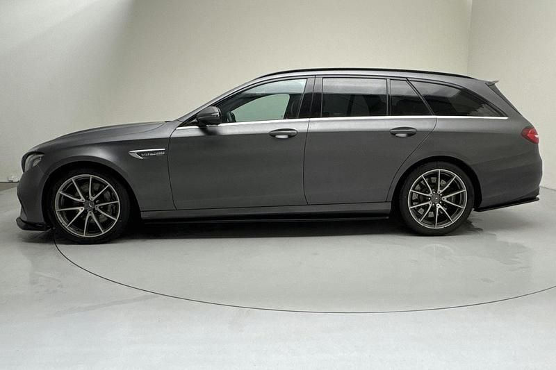 Begagnad Mercedes E63S AMG AMG 612 HK (450 kW) 2018 Grå Kombi