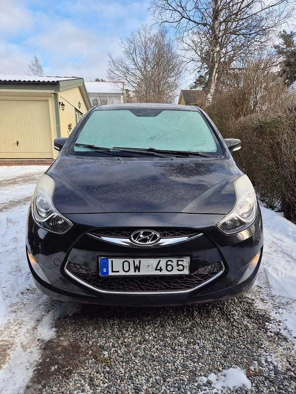 Begagnad 2011 Hyundai ix20 Halvkombi | 49 000 kr (Marknadspris) - Bild 1/4
