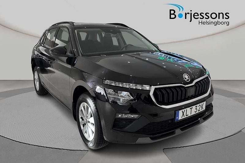 Svart Ny 2026 Skoda Kamiq SUV | 320 600 kr (Marknadspris) - Bild 1/4