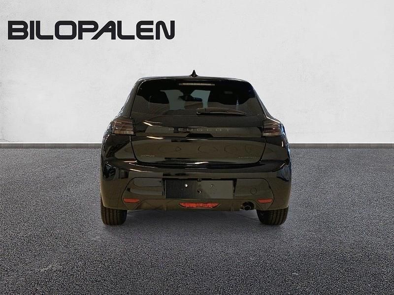 Begagnad Peugeot 208 101 HK (74 kW) 2024 Svart Halvkombi