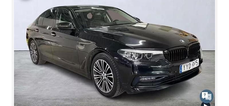 Svart Begagnad 2018 BMW 530e iPerformance Sedan | 235 000 kr (Superpris) - Bild 1/4