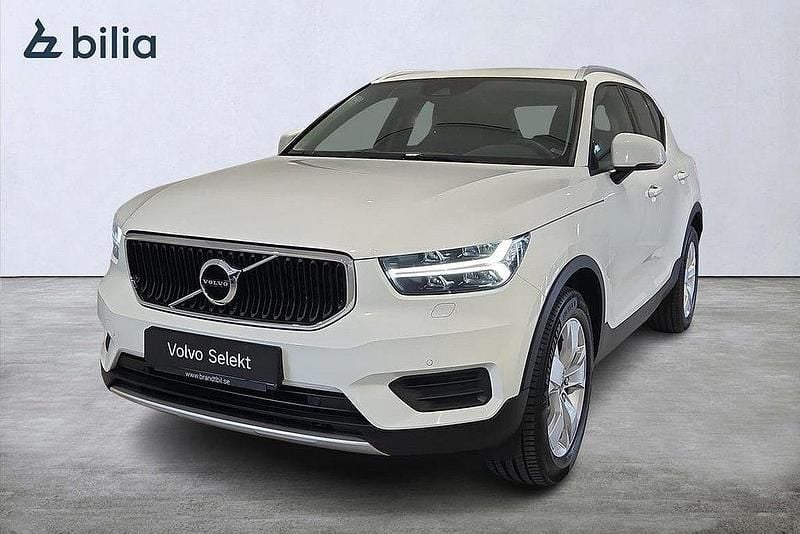 Vit Begagnad 2021 Volvo XC40 Pro SUV | 319 000 kr (Marknadspris) - Bild 1/3