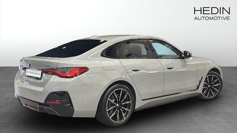 Begagnad BMW i4 Comfort Edition 250 kW (340 HK) 2025 Blå Sedan