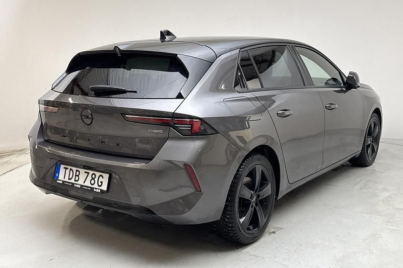 Begagnad Opel Astra GS Line 180 HK (132 kW) 2022 Grå