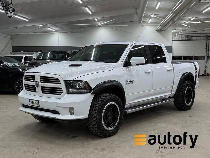 Vit Begagnad 2017 Dodge Ram Pickup | 369 900 kr (Marknadspris) - Bild 1/4