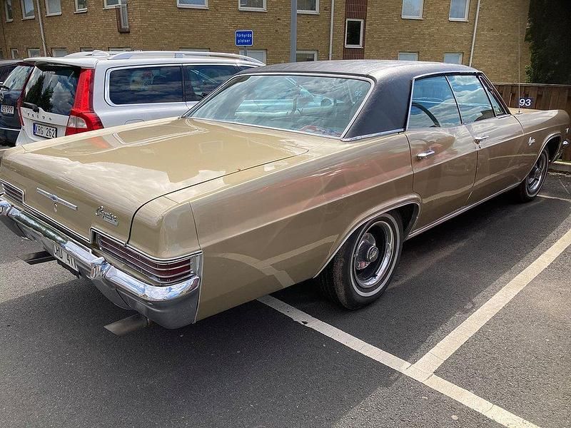Ljusbrun Begagnad 1966 Chevrolet Caprice Sedan | 229 000 kr - Bild 1/4