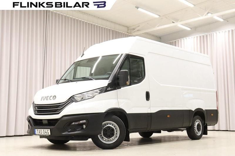 Vit Begagnad 2023 Iveco Daily Van | 398 750 kr (Marknadspris) - Bild 1/4