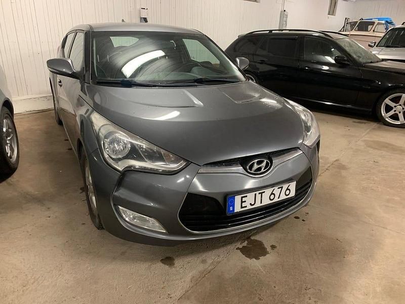 Begagnad Hyundai Veloster 140 HK (102 kW) 2012 Grå Halvkombi