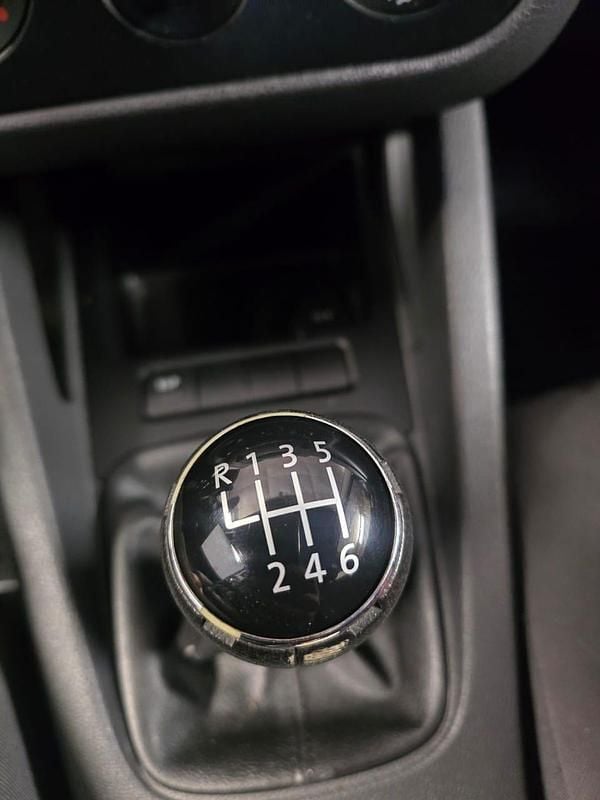 Begagnad VW Golf V 102 HK (75 kW) 2004 Halvkombi