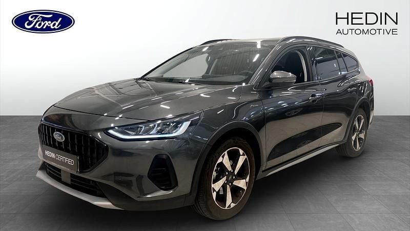 Begagnad Ford Focus Active 125 HK (91 kW) 2023 Grå Kombi