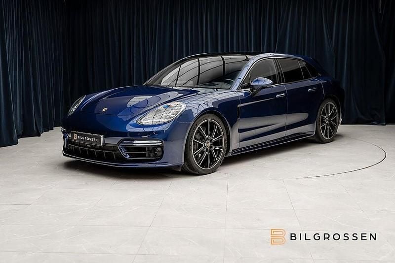 Begagnad Porsche Panamera Platinum Edition 330 HK (242 kW) 2023 Mörkblå Kombi