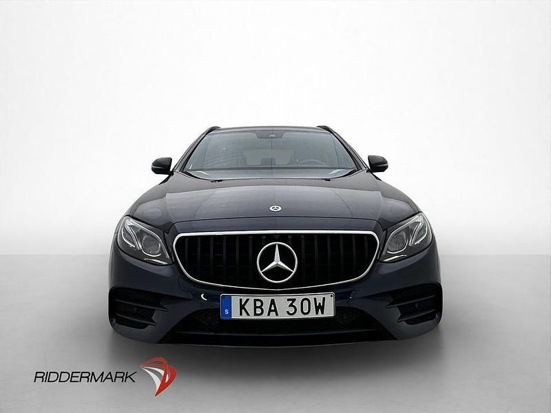Begagnad Mercedes E300 AMG 306 HK (225 kW) 2019 Mblå Kombi