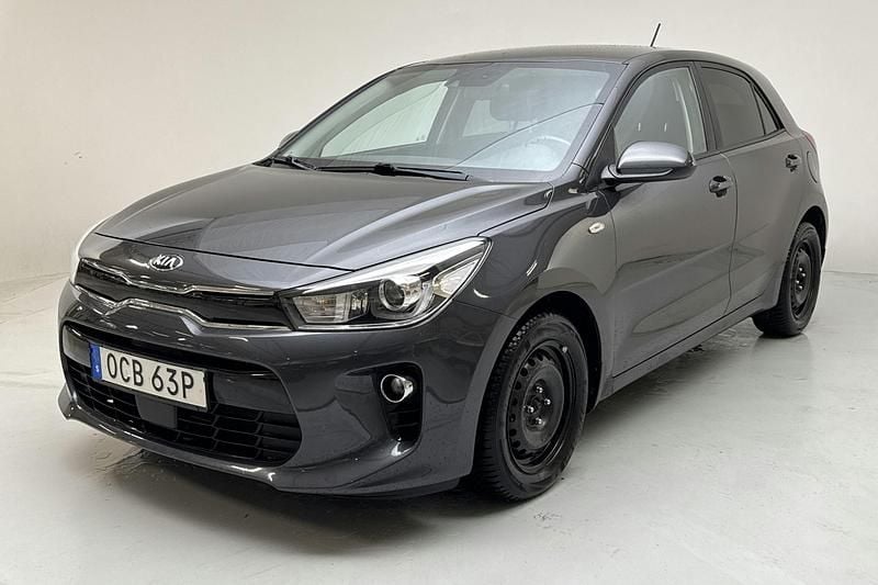 Grå Begagnad 2019 Kia Rio Advance | 130 000 kr (Bra pris) - Bild 1/4