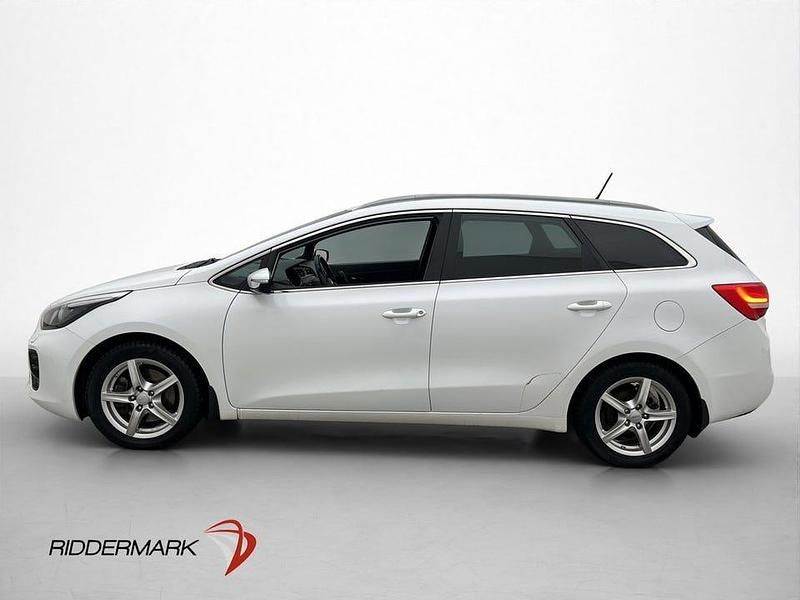 Begagnad Kia Ceed GT-Line 136 HK (100 kW) 2016 Vit Halvkombi