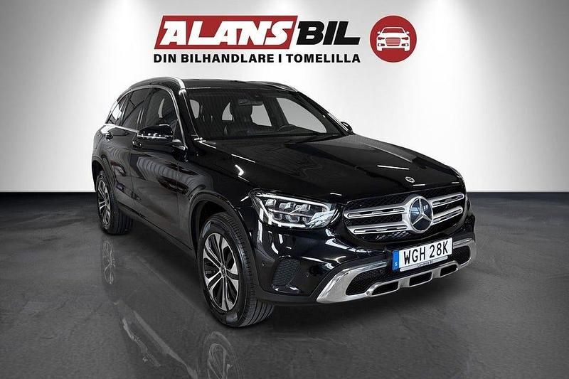 Svart Begagnad 2022 Mercedes GLC300 SUV | 319 000 kr (Bra pris) - Bild 1/4