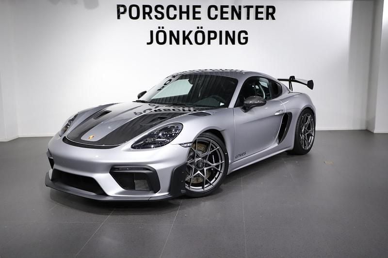 Begagnad Porsche 718 Cayman GT4 500 HK (367 kW) 2025 Silver Sportkupé