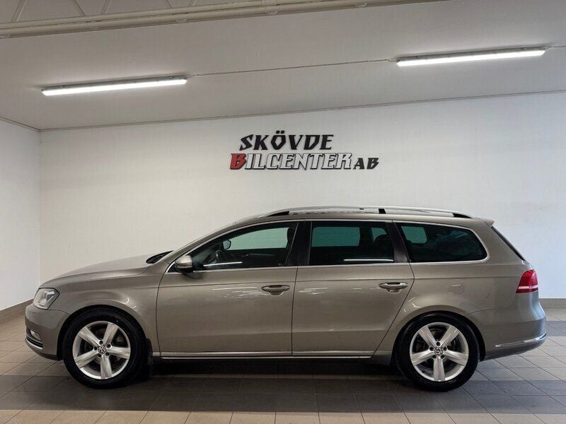 Ljusbrun Begagnad 2011 VW Passat GT Kombi | 72 500 kr (Marknadspris) - Bild 1/4
