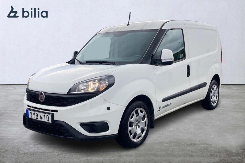 Vit Begagnad 2018 Fiat Doblò Minibuss | 49 900 kr (Marknadspris) - Bild 1/3