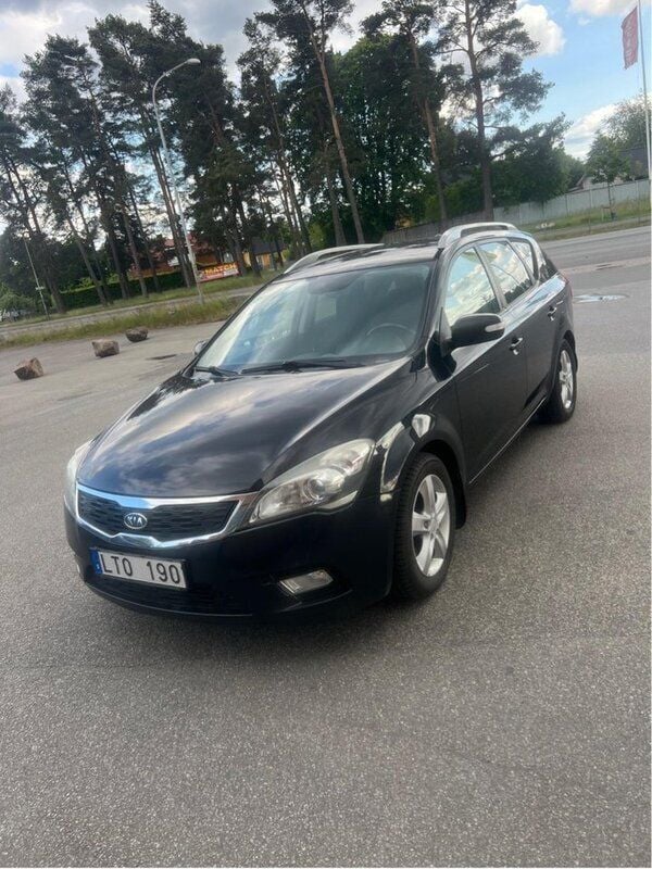 Svart Begagnad 2012 Kia Ceed Sportswagon Kombi | 42 000 kr (Bra pris) - Bild 1/4