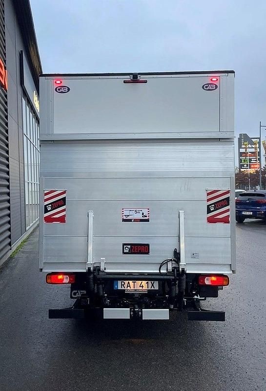 Begagnad Iveco Daily 157 HK (115 kW) 2023 Vit Van