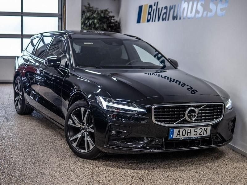Svartmetallic Begagnad 2019 Volvo V60 R-Design Kombi | 345 000 kr - Bild 1/4