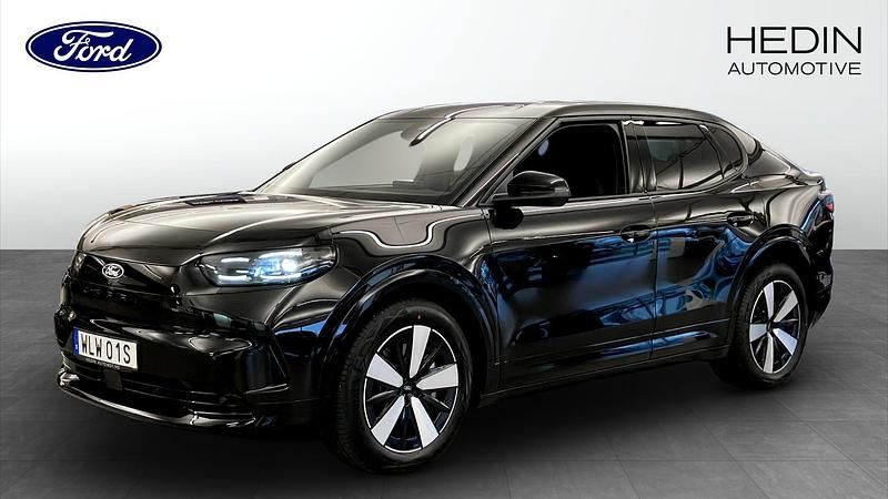 Svart (black) Begagnad 2024 Ford Capri Extended Range SUV | 479 900 kr (Marknadspris) - Bild 1/4